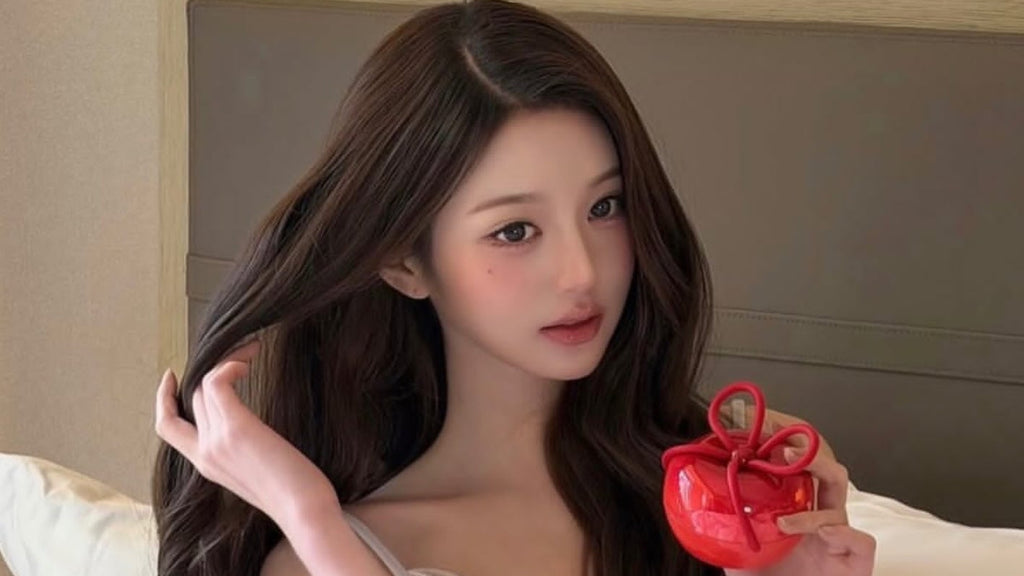 Ribbon Cheryy Glass Hair Brush IVE Wonyoung